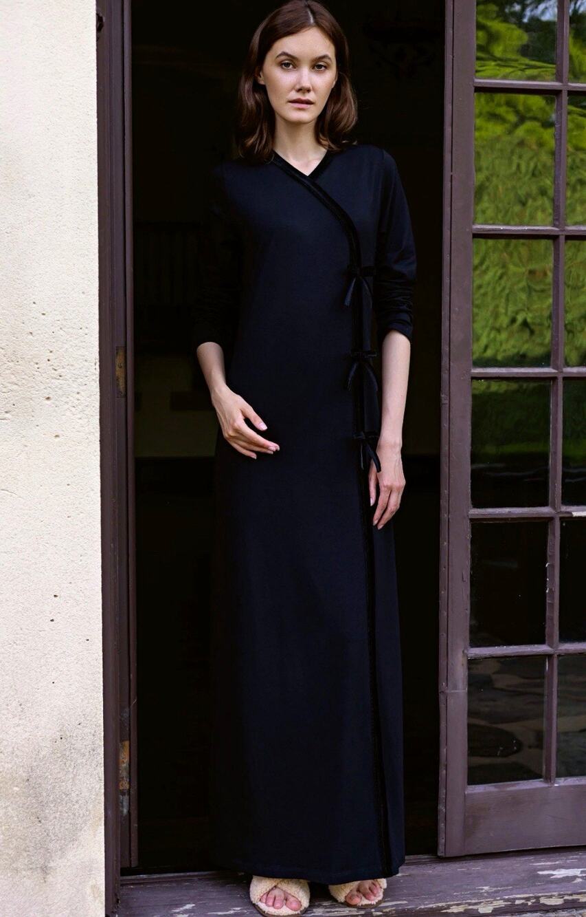 ellwi mood -Black Knit Wrap Style Nightgown Small
